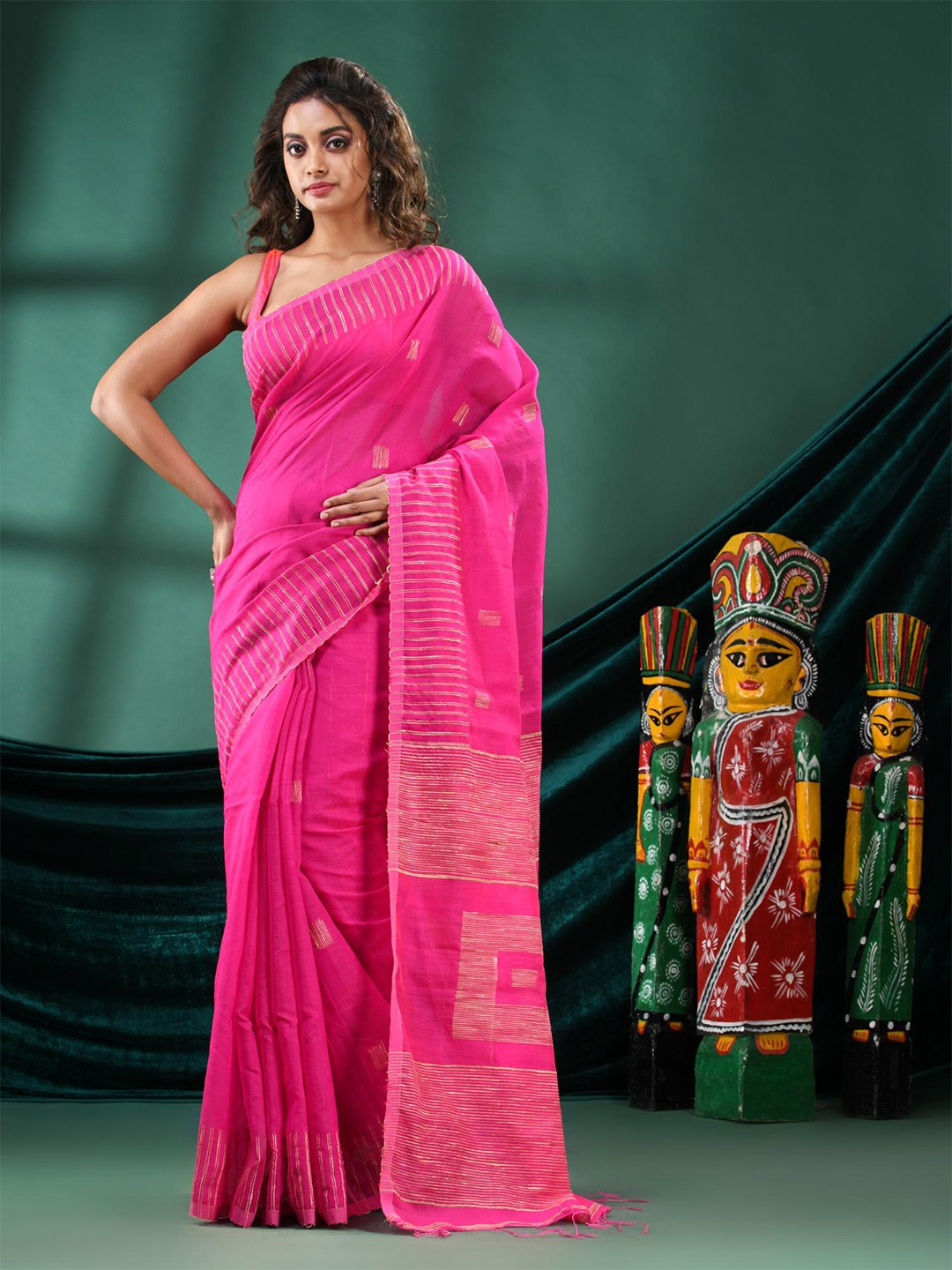 

Angoshobha Woven Design Saree, Pink