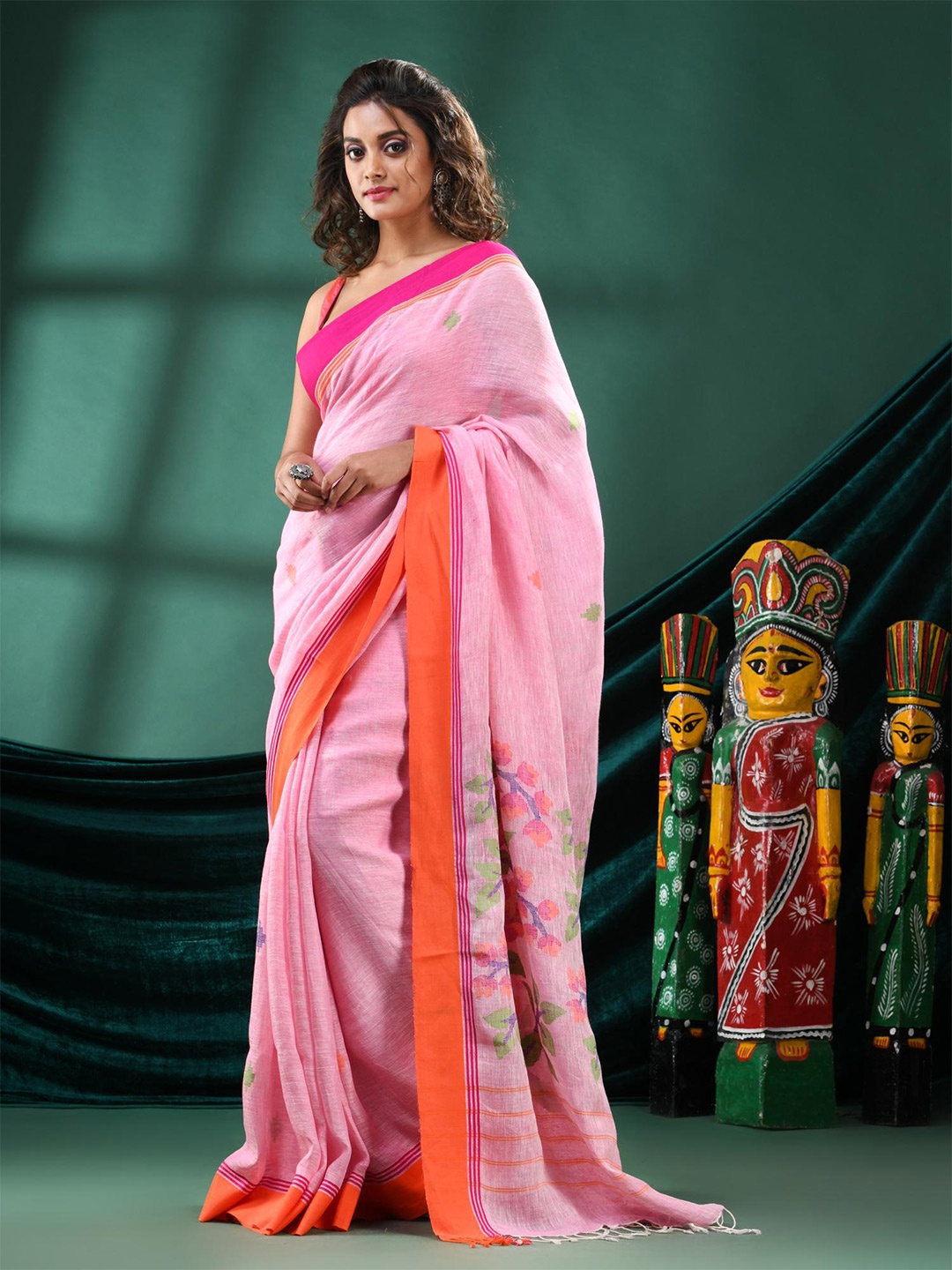 

Angoshobha Floral Woven Design Pure Linen Saree, Pink
