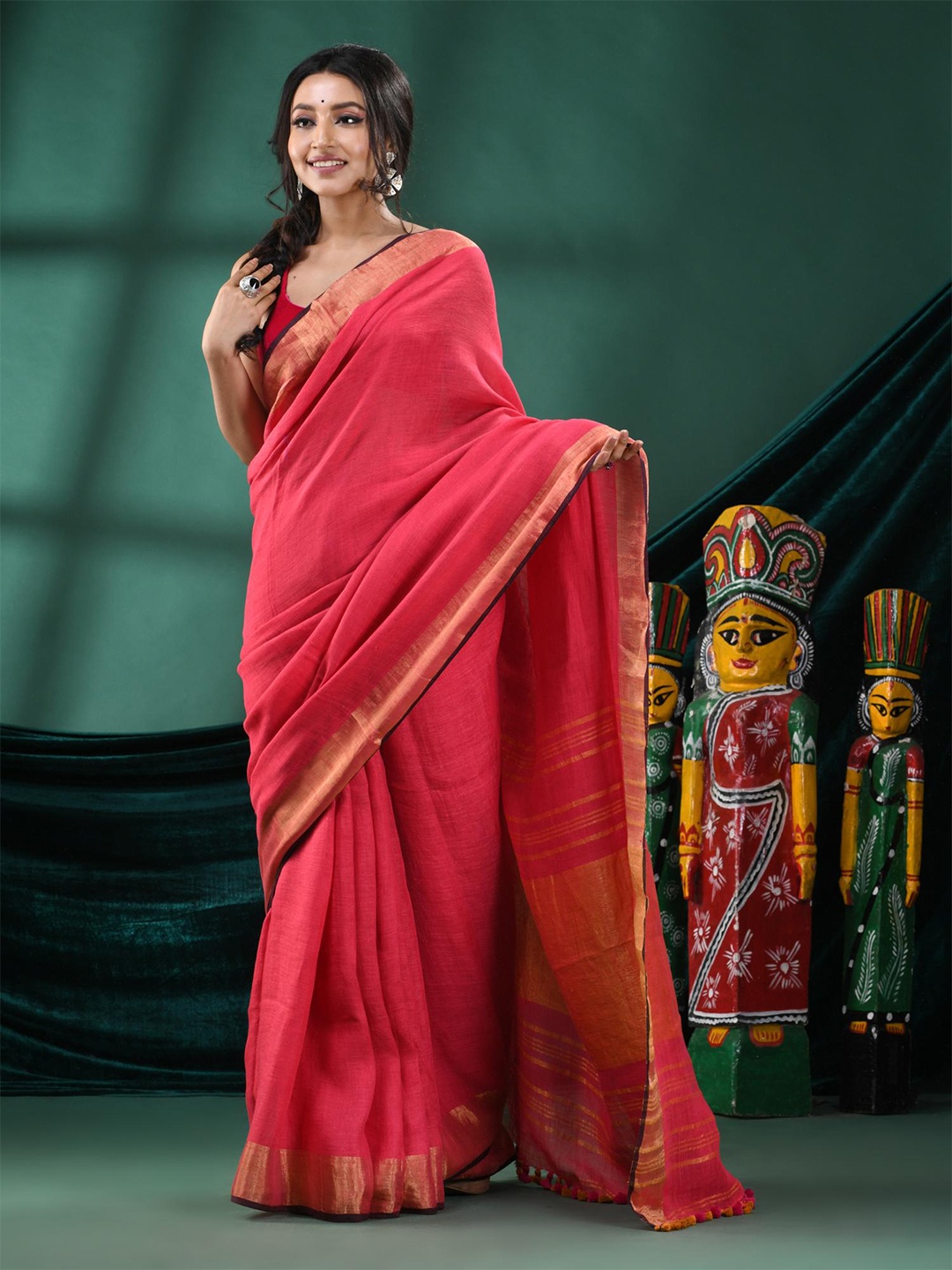 

Angoshobha Zari Pure Linen Saree, Pink