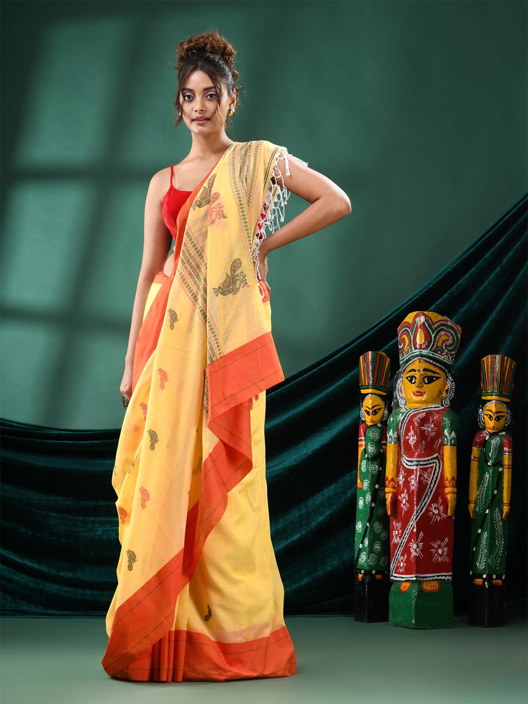 

Angoshobha Ethnic Motifs Woven Design Pure Cotton Saree, Yellow