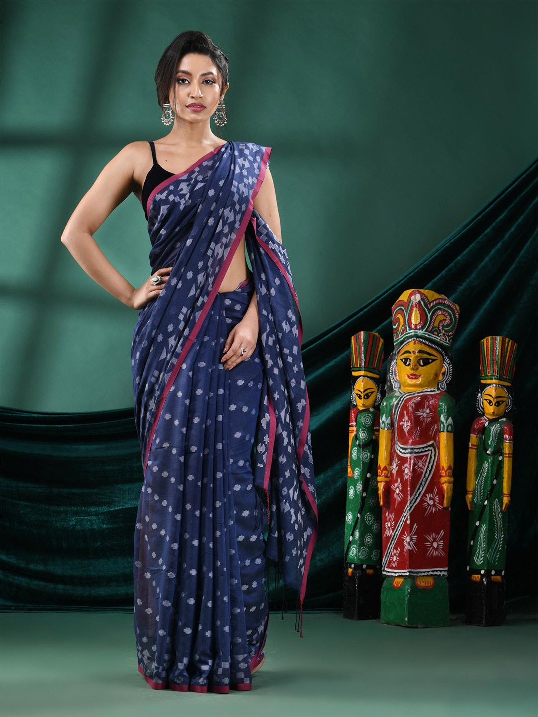 

Angoshobha Geometric Woven Design Pure Cotton Saree, Blue