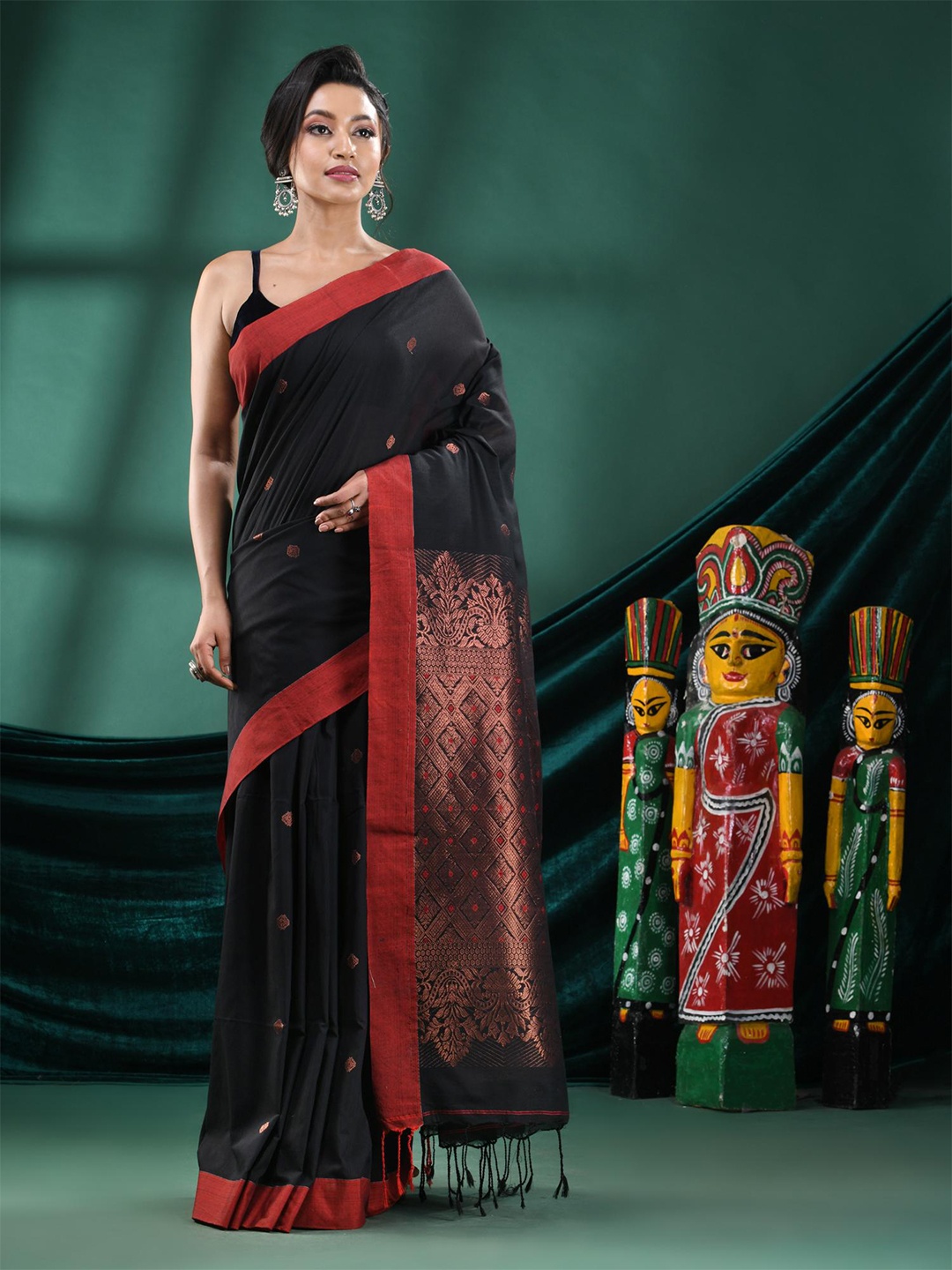 

Angoshobha Geometric Woven Design Zari Pure Cotton Saree, Black