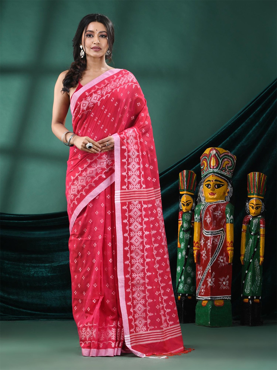 

Angoshobha Geometric Woven Design Saree, Pink