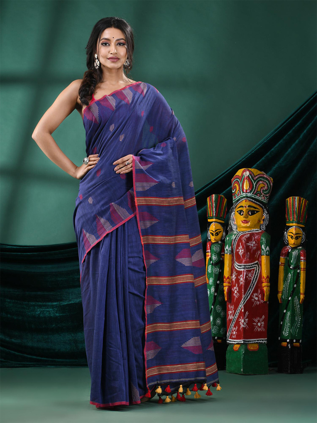 

Angoshobha Geometric Woven Design Pure Cotton Saree, Blue