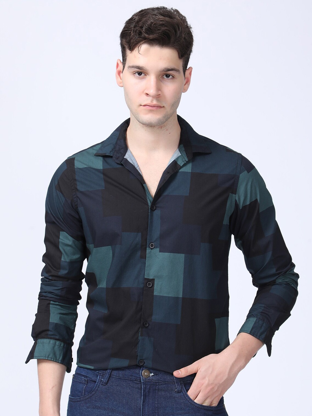 

POE Men Smart Slim Fit Opaque Checked Casual Shirt, Green