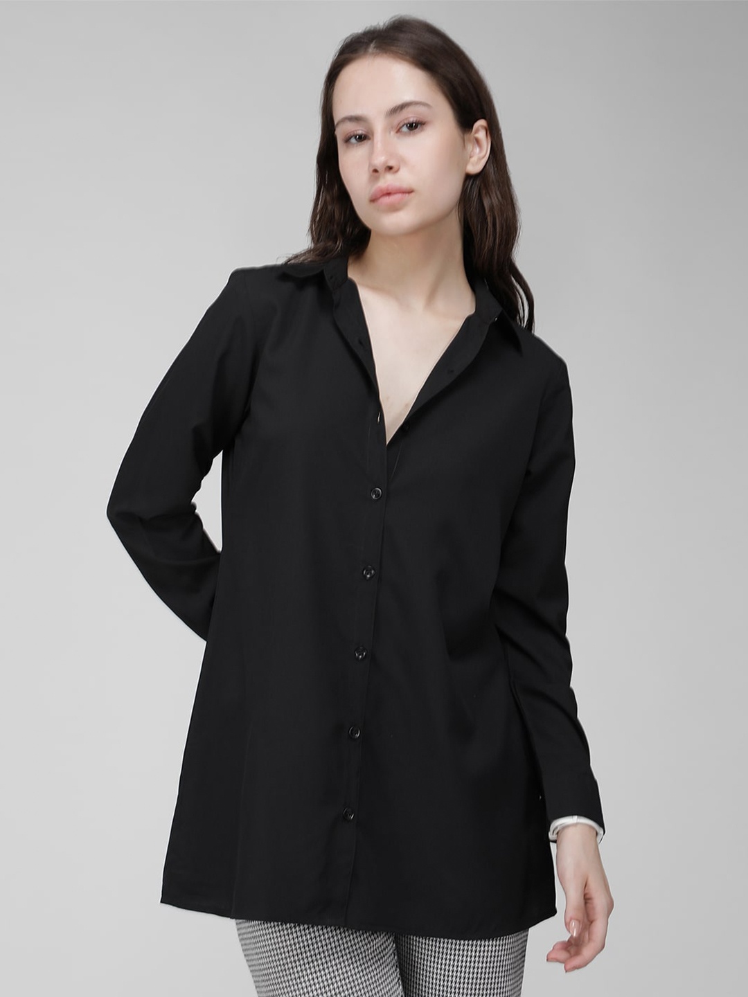 

IDK Spread Collar Casual Shirt, Black