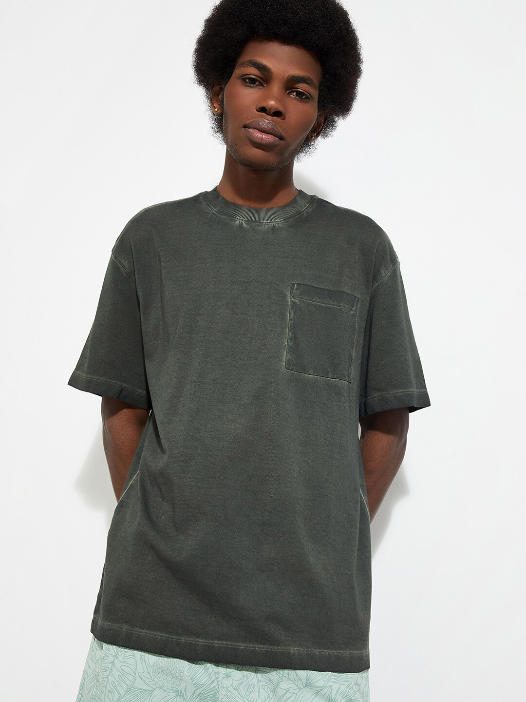 

max URB_N Men Oversize Pigment Dyed T-shirt, Green