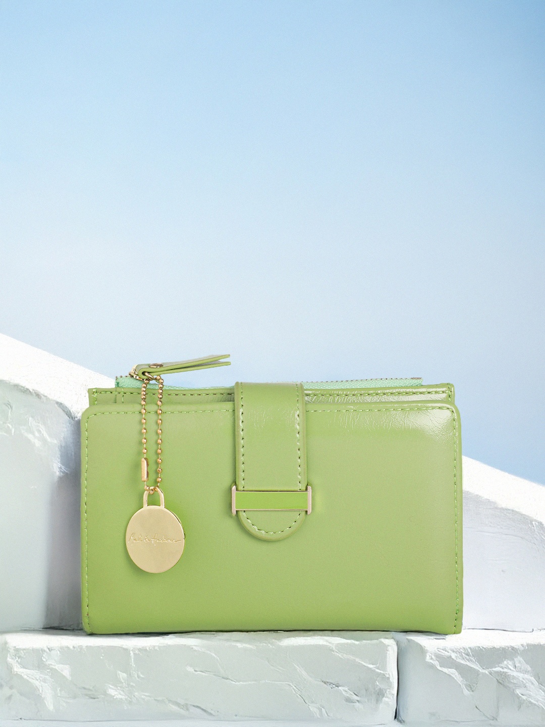 

Mast & Harbour Women Two Fold Wallet, Green