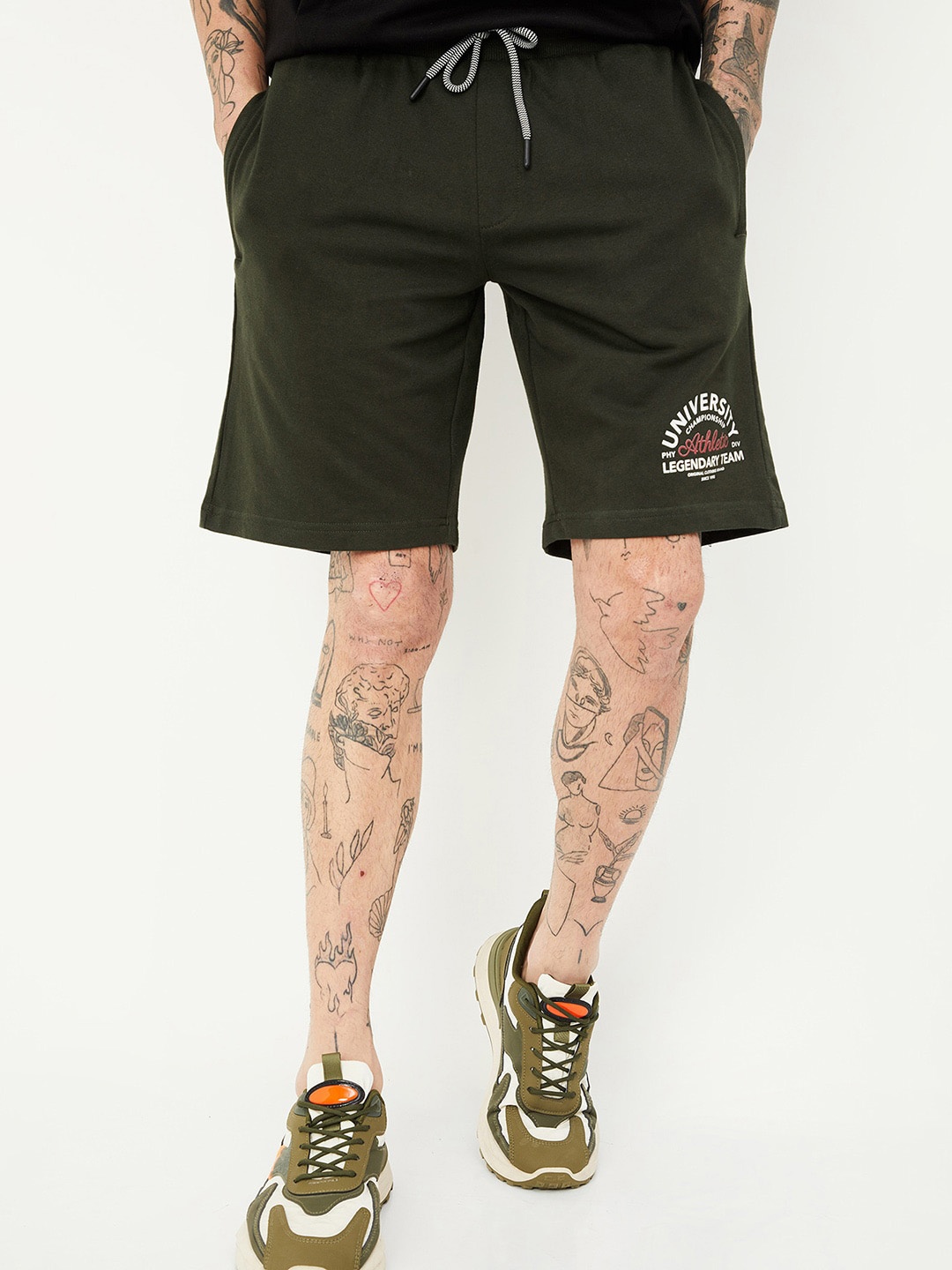 

max Men Mid Rise Shorts, Olive