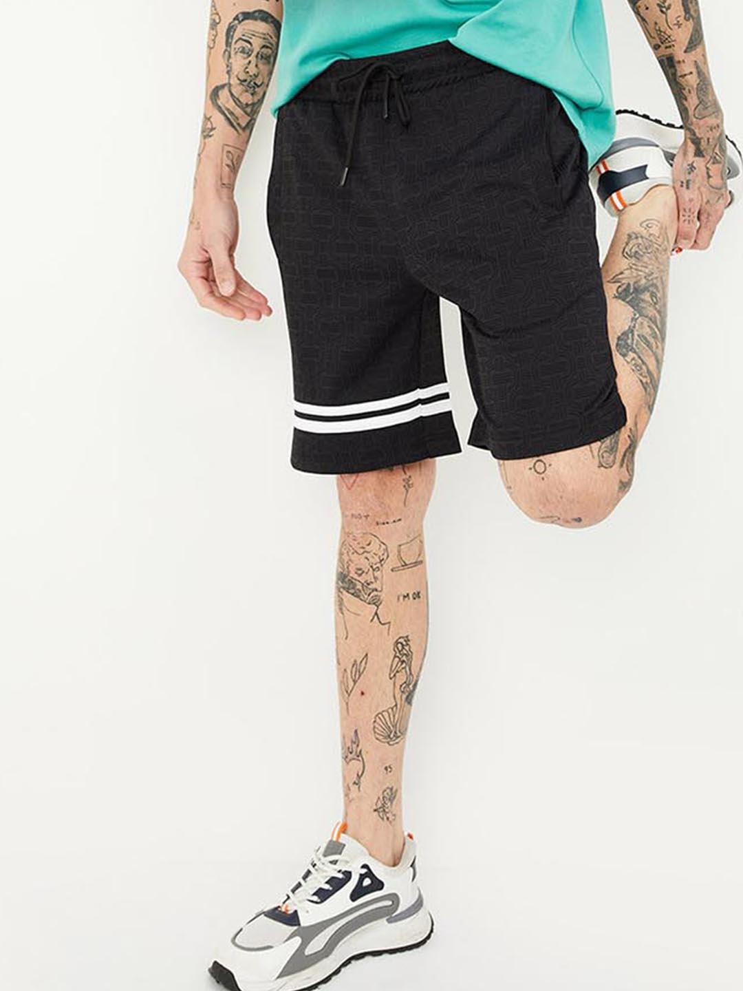 

max Men Mid Rise Sports Shorts, Black