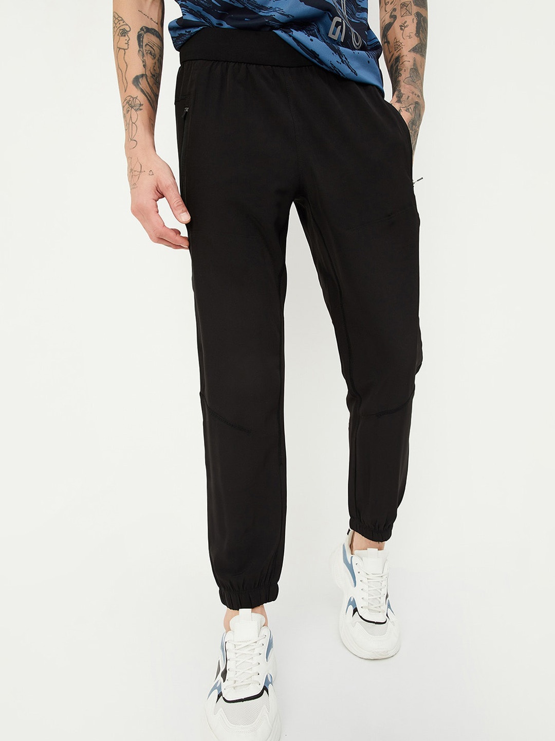 

max Men Regular Fit Side Pockets Joggers, Black