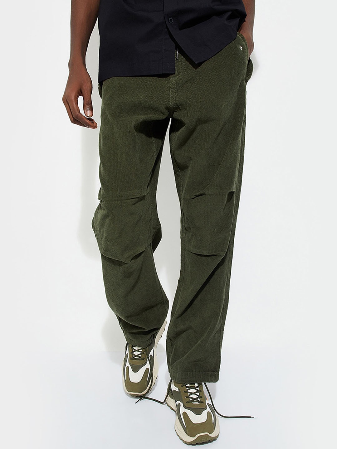 

max URB_N Men Corduroy Parachute Pants, Olive