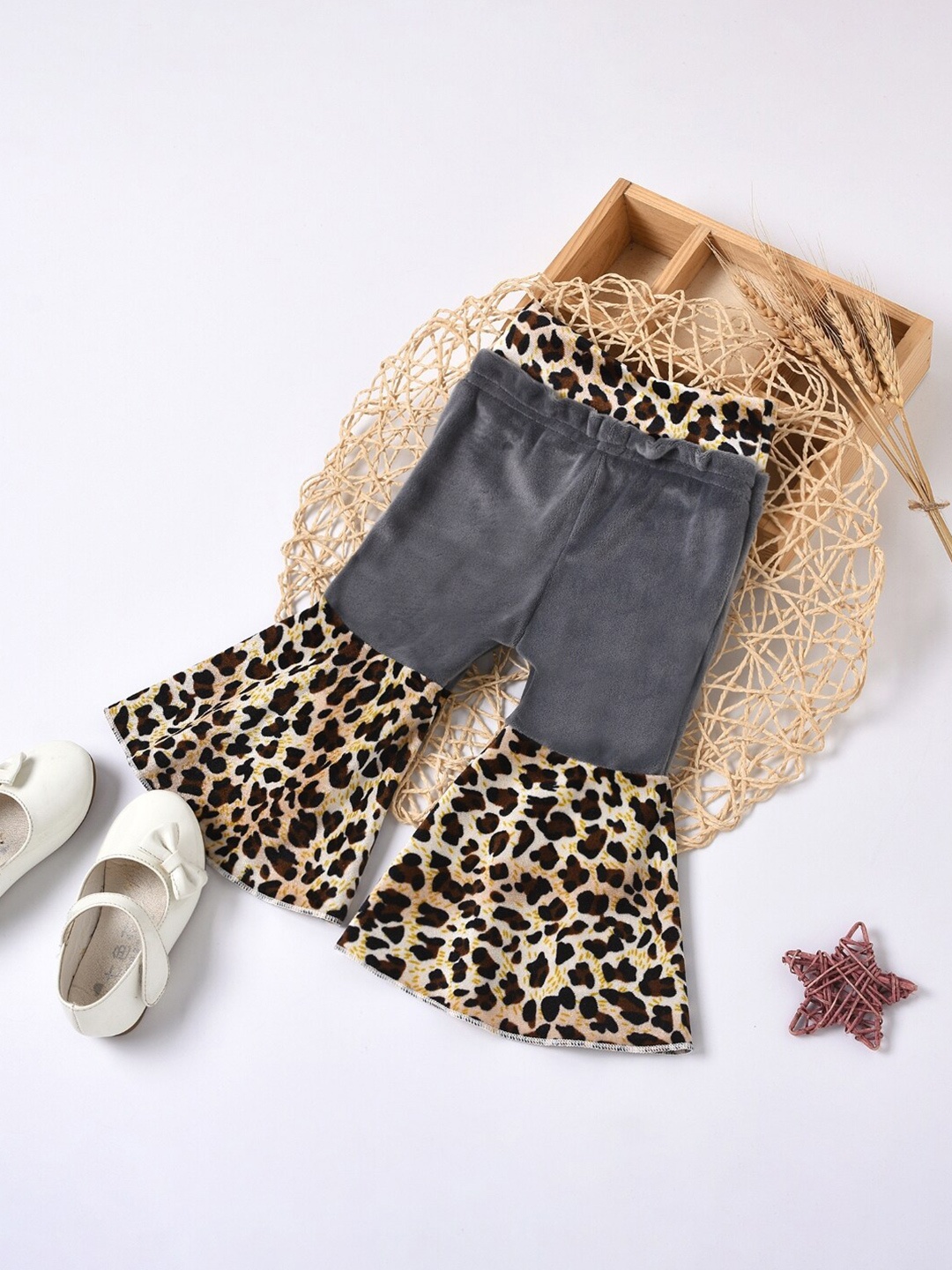 

StyleCast Girls Grey Animal Printed Wide Leg Palazzos