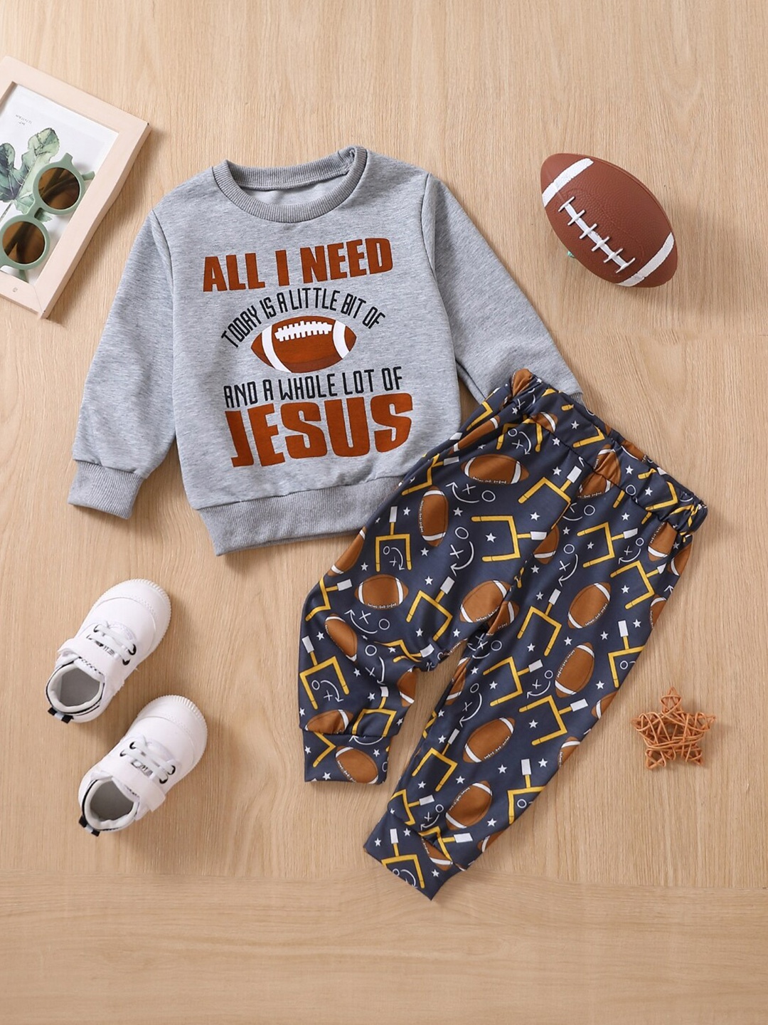 

StyleCast Boys Printed T-shirt With Trouser, Grey