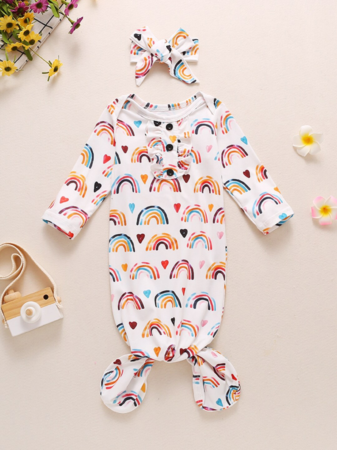 

StyleCast Girls White Graphic Printed Sleepsuits