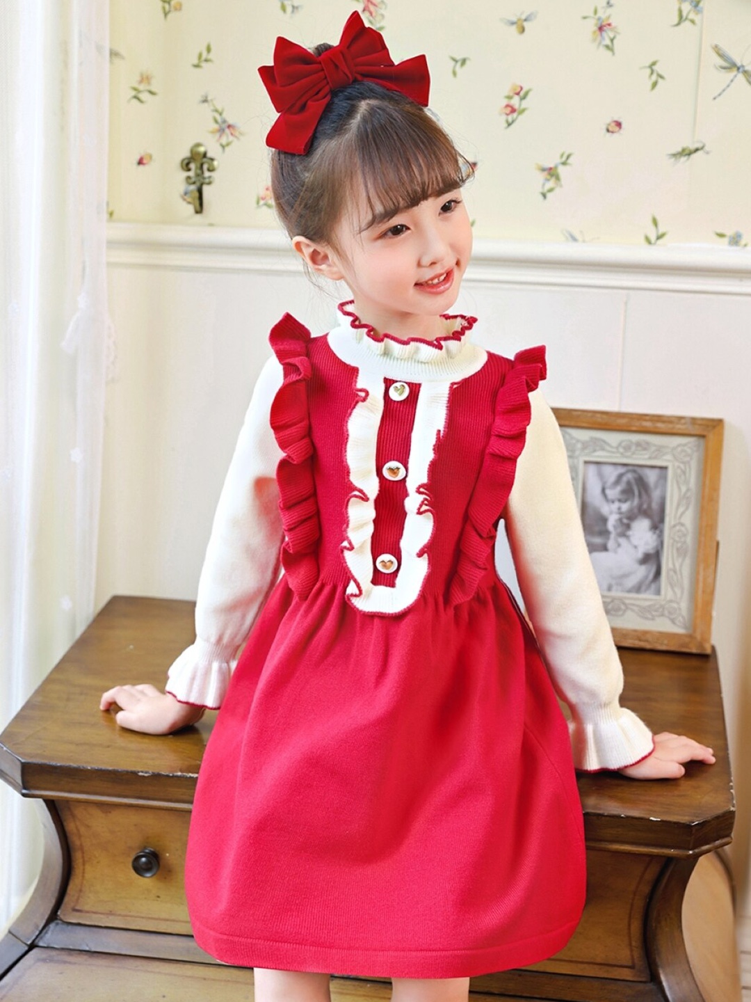 

StyleCast Girls Red & White Flutter Sleeve A-Line Dress