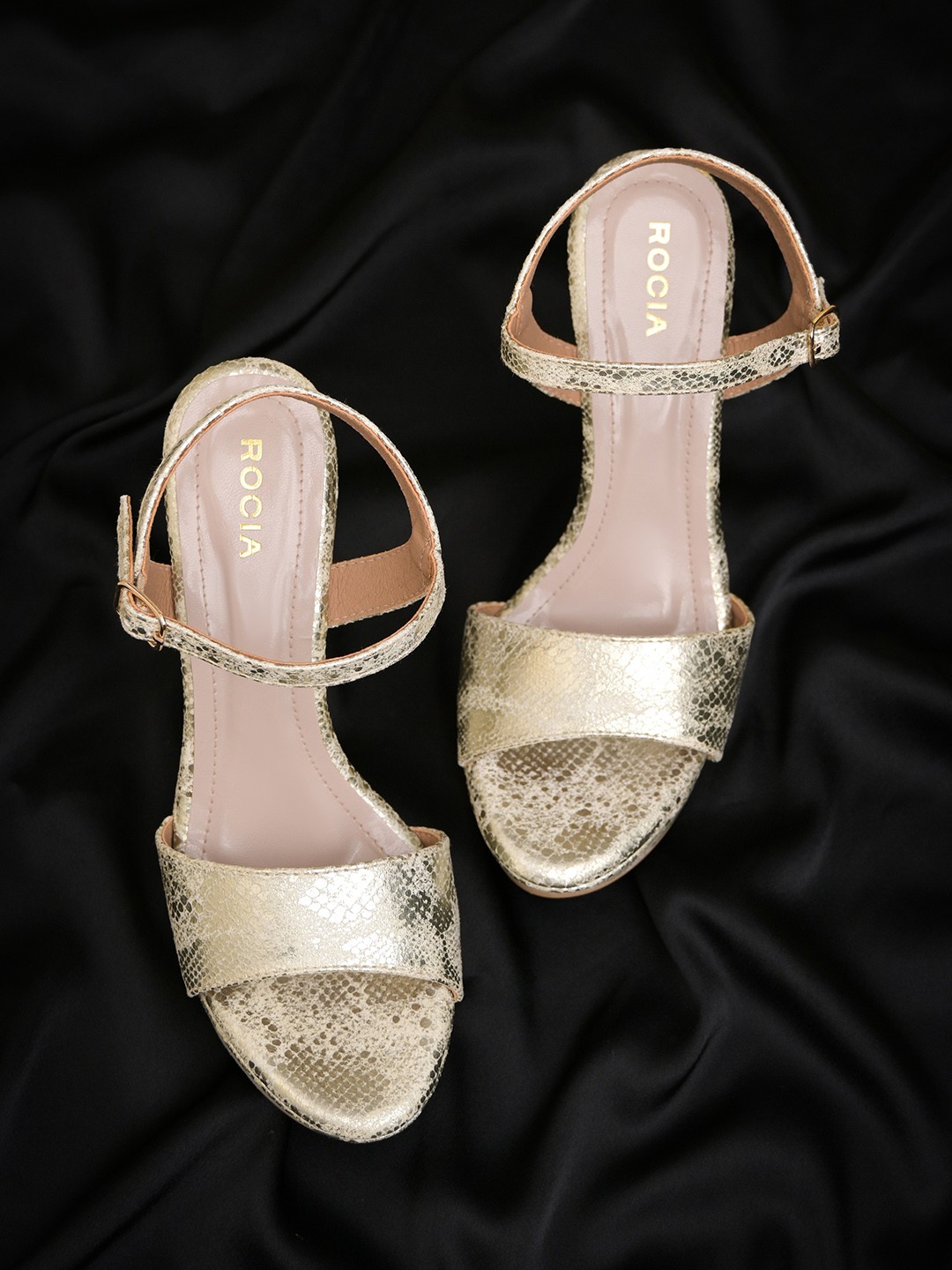 

Rocia Textured Open Toe Platform, Gold
