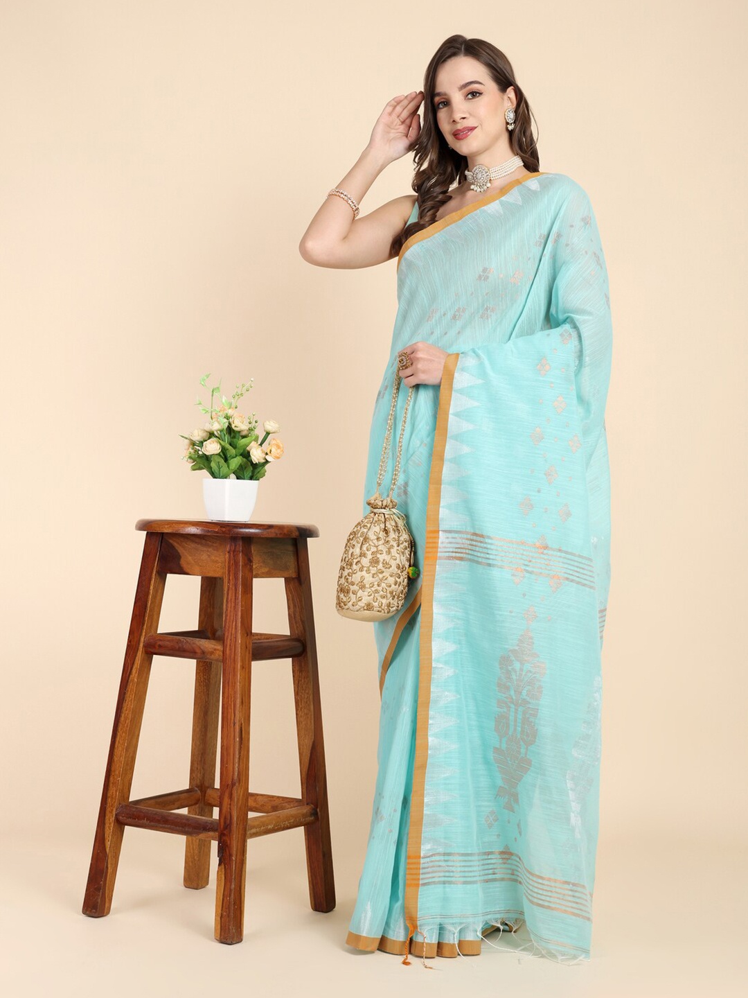 

Bong ButiQ Ethnic Motifs Woven Design Khadi Saree, Turquoise blue