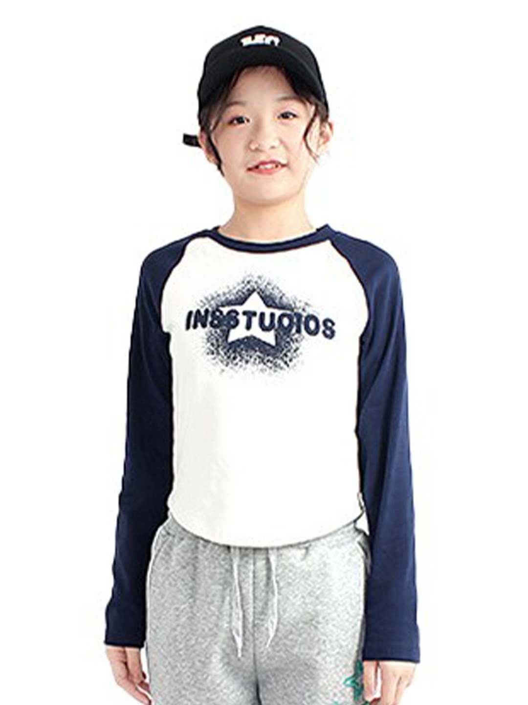 

StyleCast x Revolte Girls Colourblocked Ragalan Sleeves Cotton T-Shirts, White