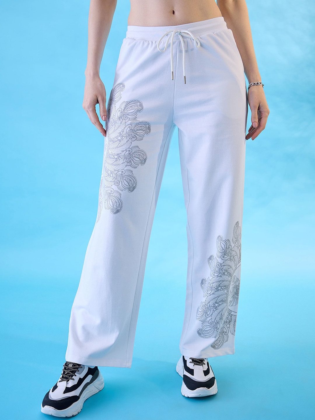 

EDRIO Women Graphic Printed Cotton Mid Rise Track Pants, White