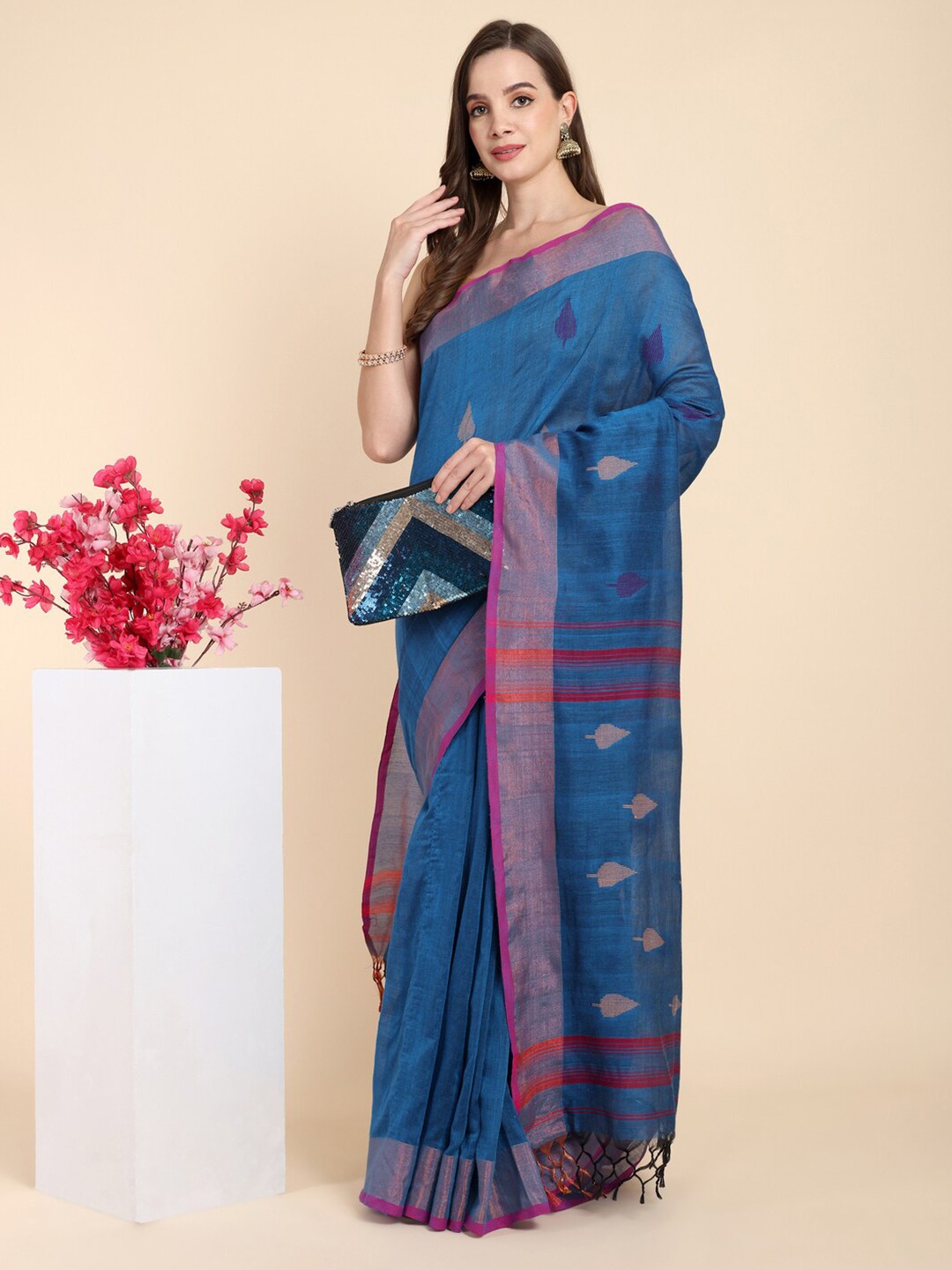 

Bong ButiQ Ethnic Motifs Woven Design Zari Pure Cotton Khadi Saree, Blue