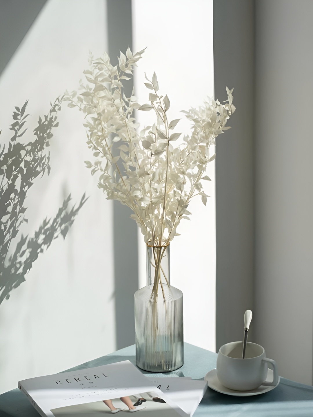 

ArteCasa Dried White Flower Ruscus