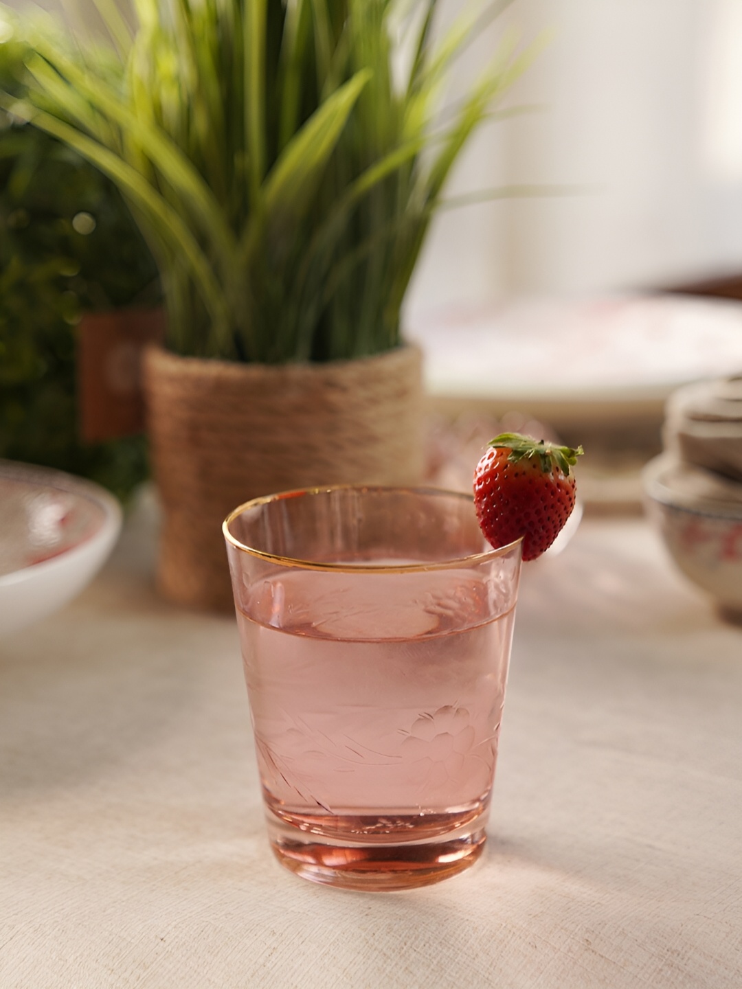 

Pure Home and Living 2 Pieces Pink Glass Water Glasses