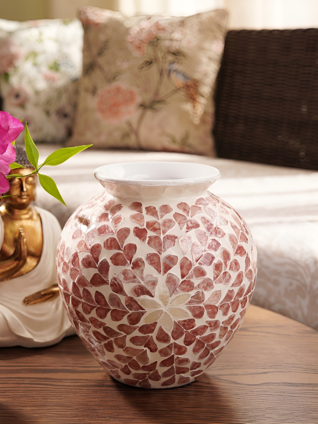

Pure Home and Living Pink Mother Of Pearl Ceramic Small Vase