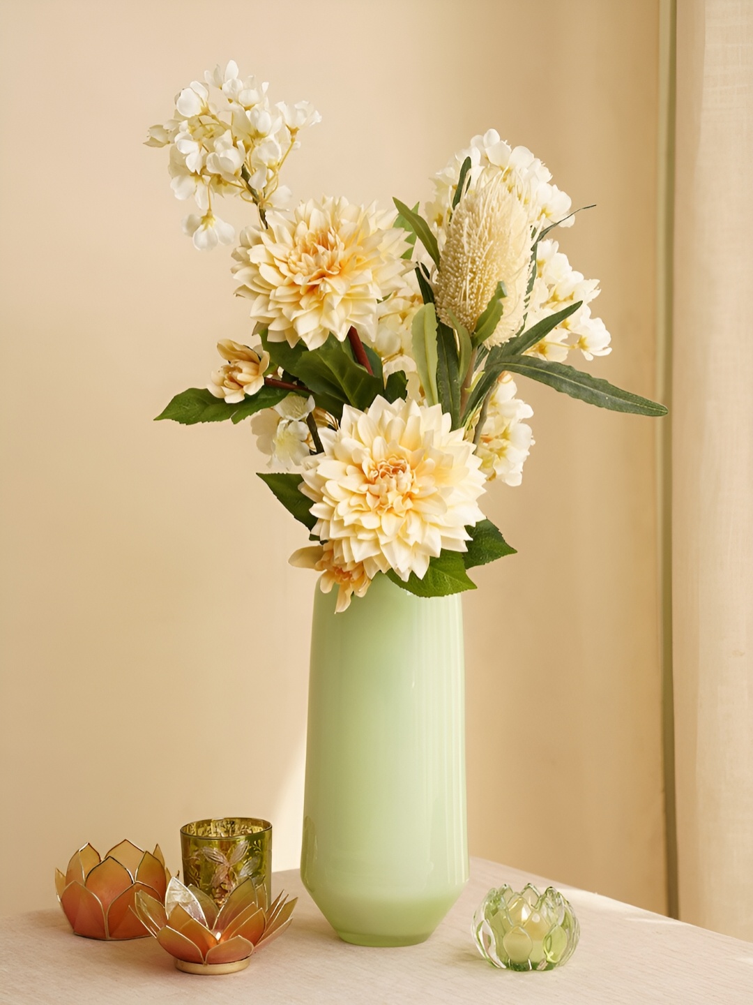 

Pure Home and Living Green Round Glass Flower Vase