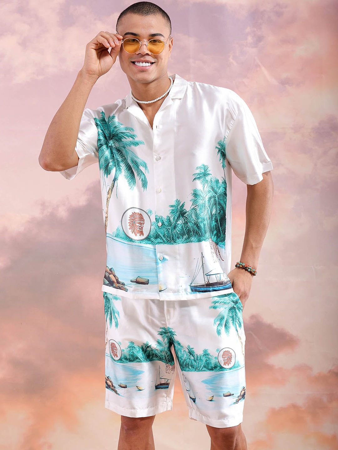 

The Indian Garage Co Tropical Printed Shirt With Shorts, White