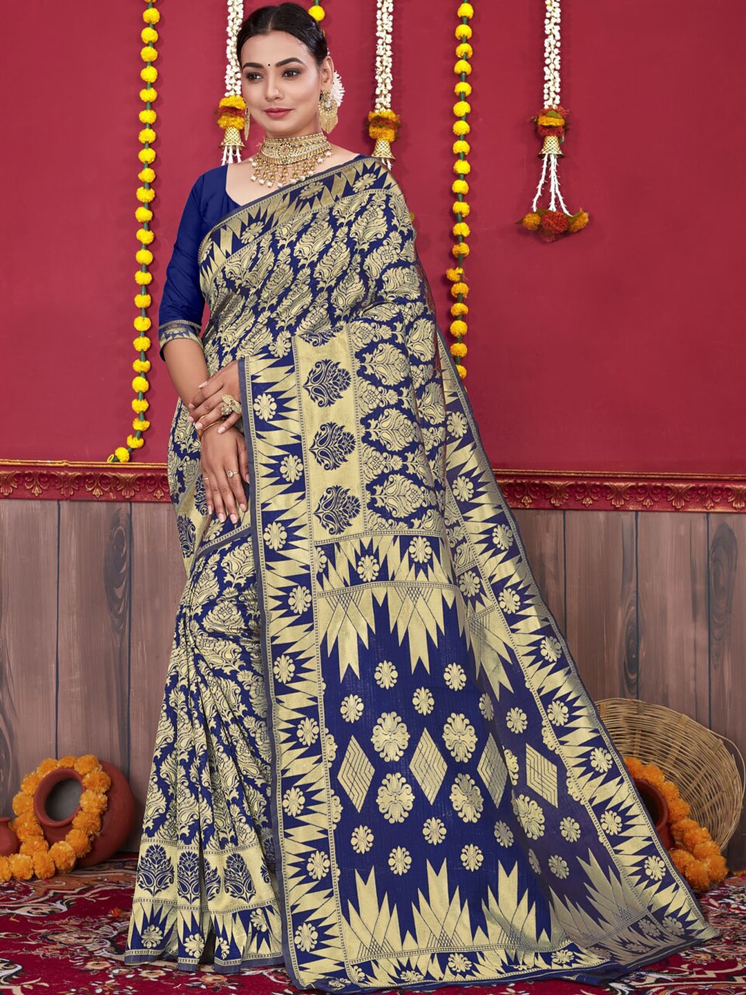 

trihut Ethnic Motifs Woven Design Zari Banarasi Saree, Blue