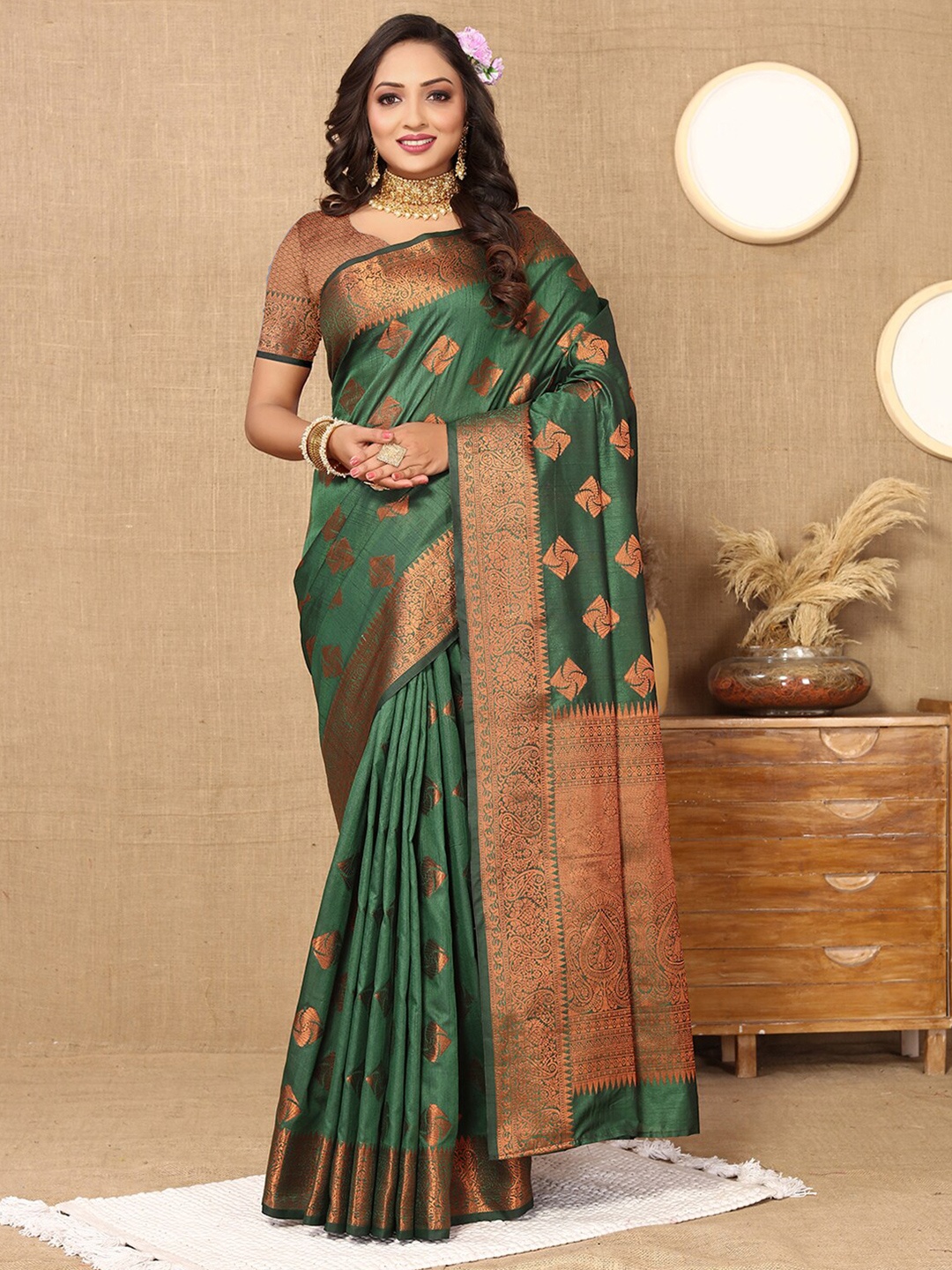 

MARGI DESIGNERS Ethnic Motifs Woven Design Zari Chanderi Saree, Green