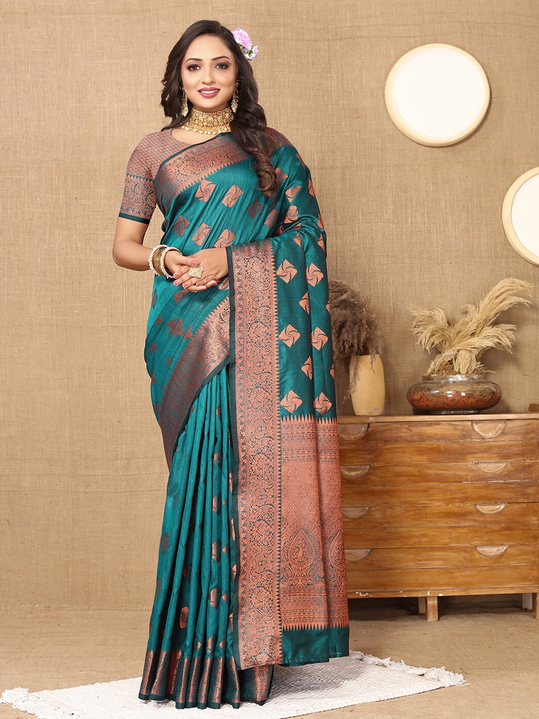 MARGI DESIGNERS Ethnic Motifs Woven Design Zari Chanderi Saree, Turquoise blue
