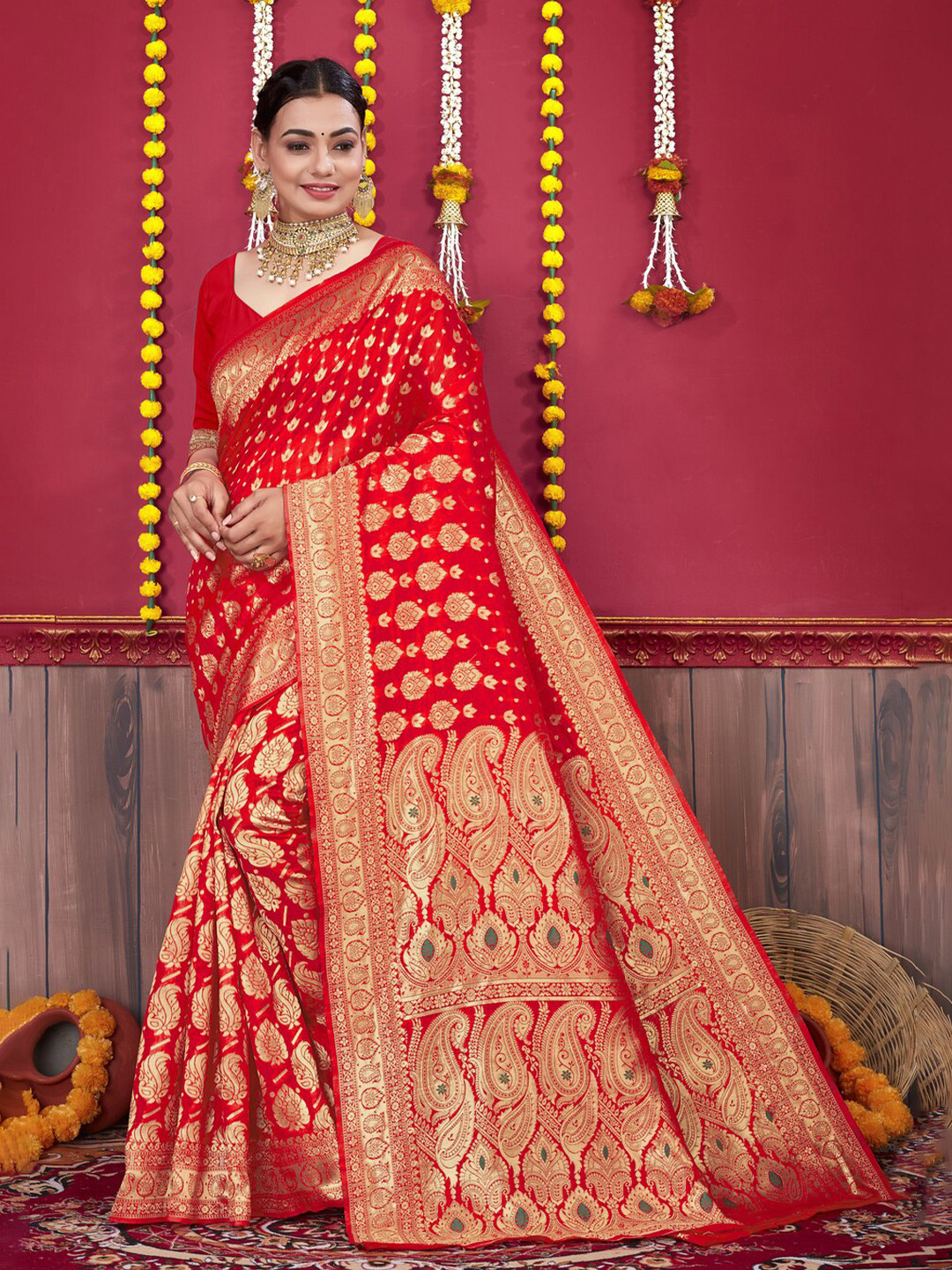 

trihut Ethnic Motifs Woven Design Banarasi Saree, Red