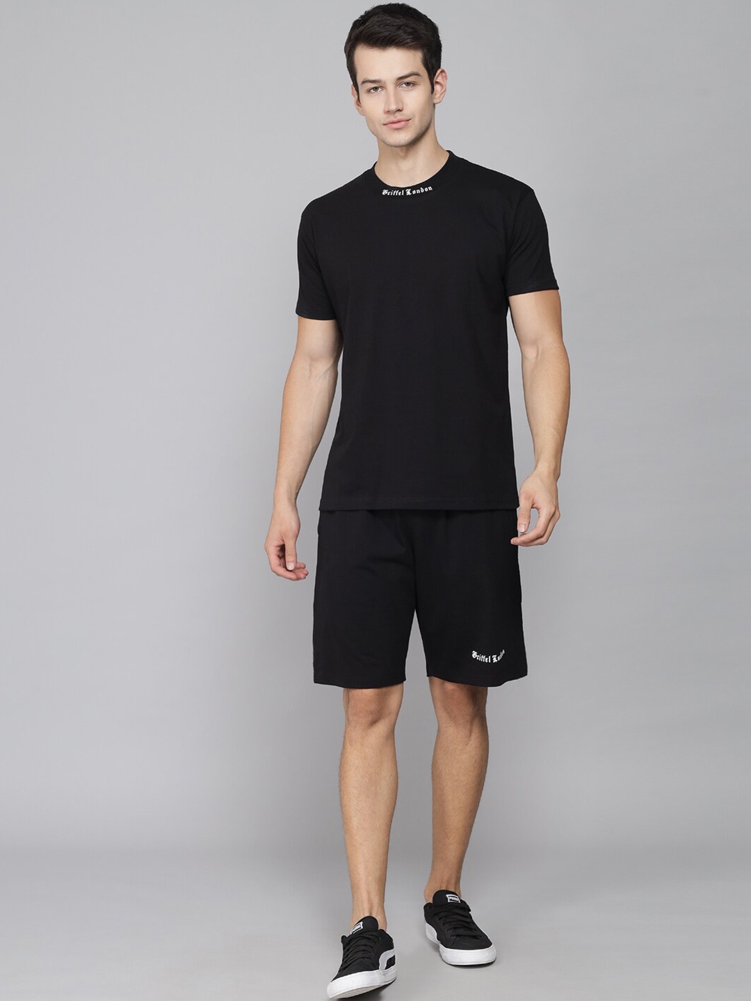 

GRIFFEL Men Printed Pure Cotton Oversized Fit T-Shirt & Shorts, Black