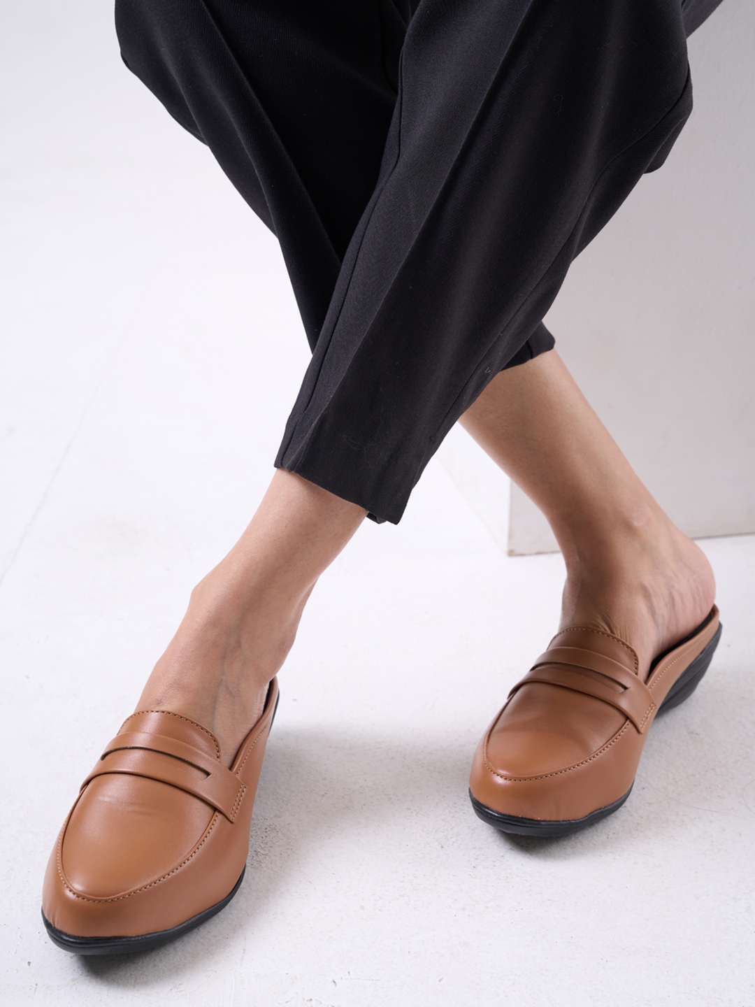 

FAUSTO Round Toe Wedge Heeled Pumps, Cream