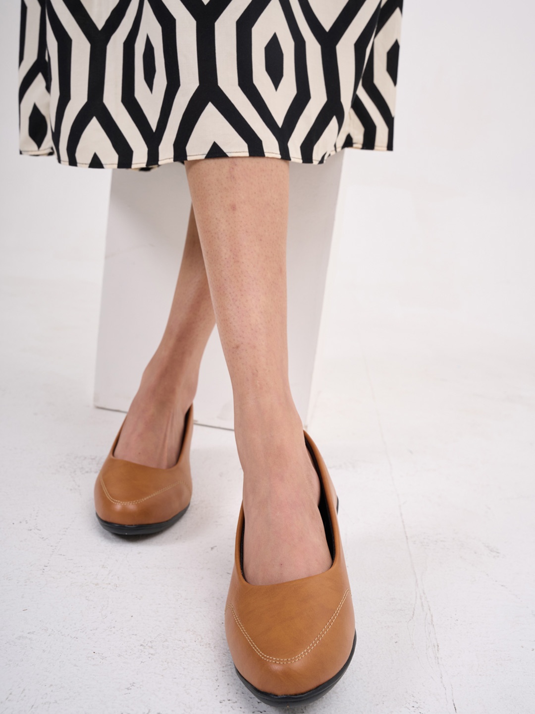 

FAUSTO Round Toe Wedge Heeled Pumps, Tan