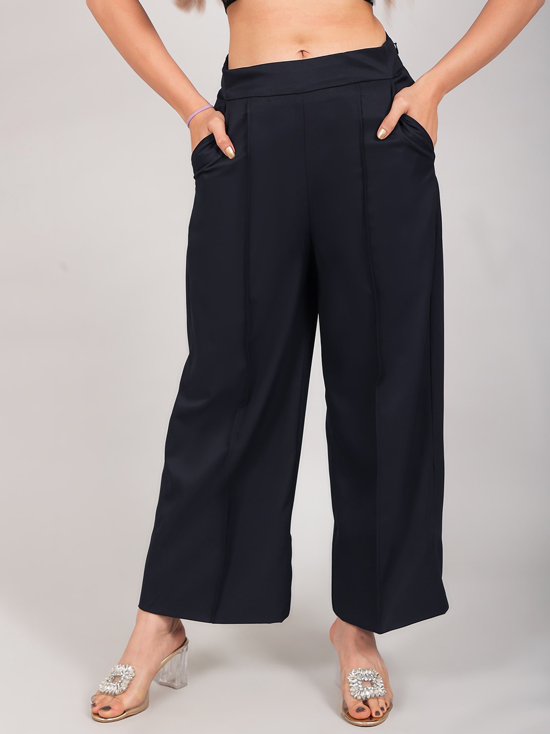 

BLUEBIRD Women High-Rise Pleated Trousers, Black