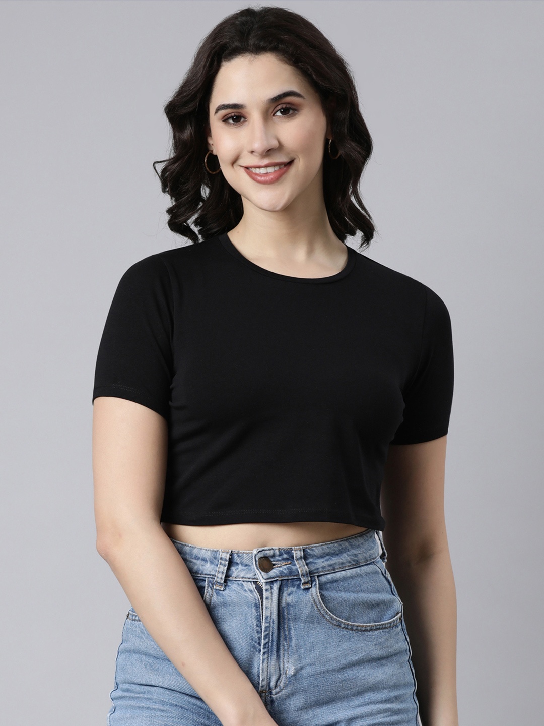 

TWIN BIRDS Round Neck Cotton Crop Top, Black