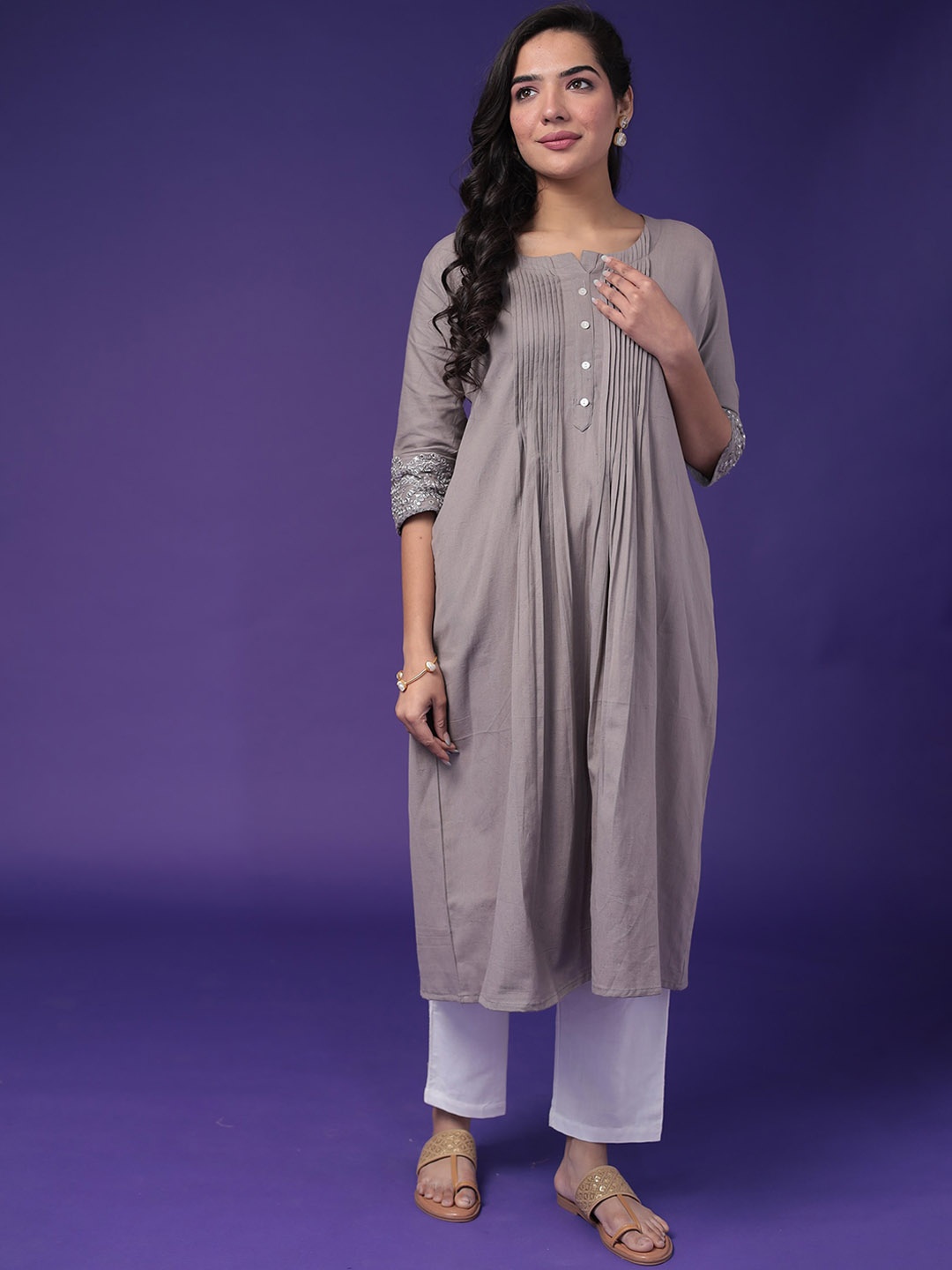 

ZARI Round Neck Three-Quarter Sleeves Calf Length A-Line Kurta, Grey
