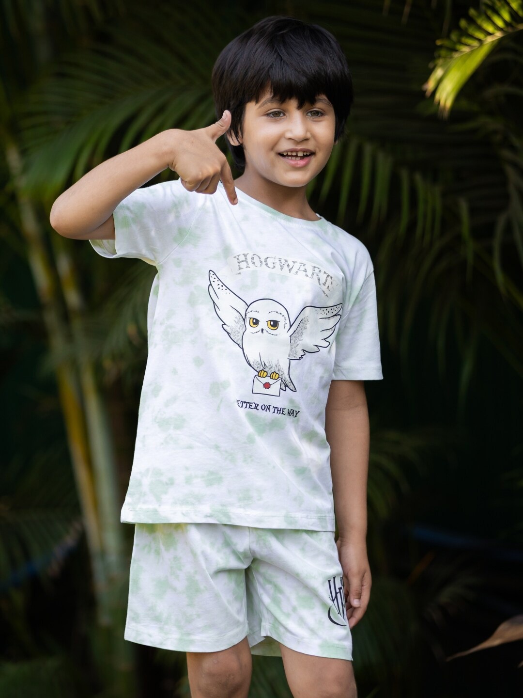 

Kids Unisex Harry Potter Hedwig Printed Pure Cotton Tie & Dye T-shirt with Shorts, Green