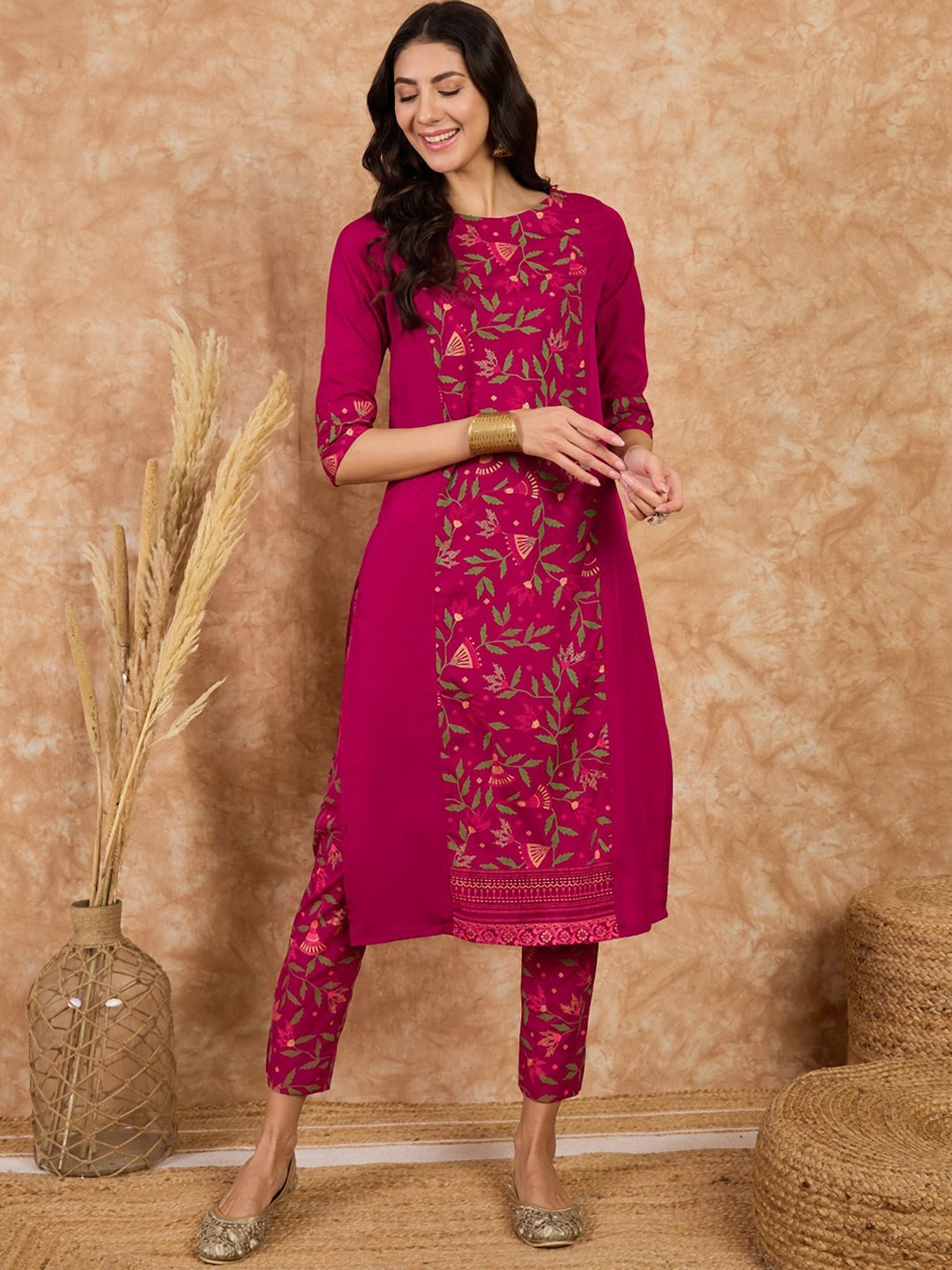 

KALINI Round Neck Floral Printed Regular Kurta with Trousers, Maroon