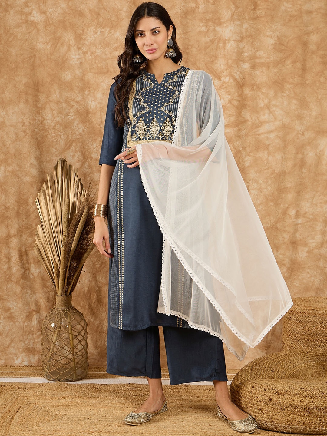 

KALINI Notch Neck Ethnic Motifs Printed Regular Kurta with Palazzos & With Dupatta, Grey