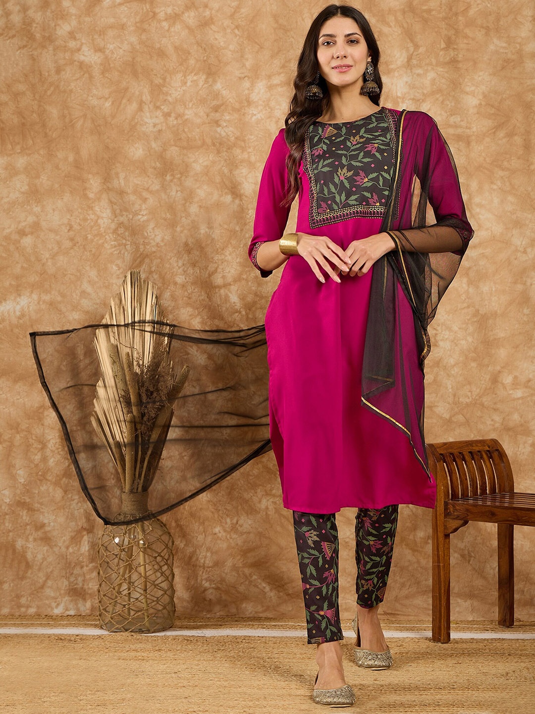 

KALINI Floral Yoke Design Straight Kurta With Trousers & Dupatta, Pink