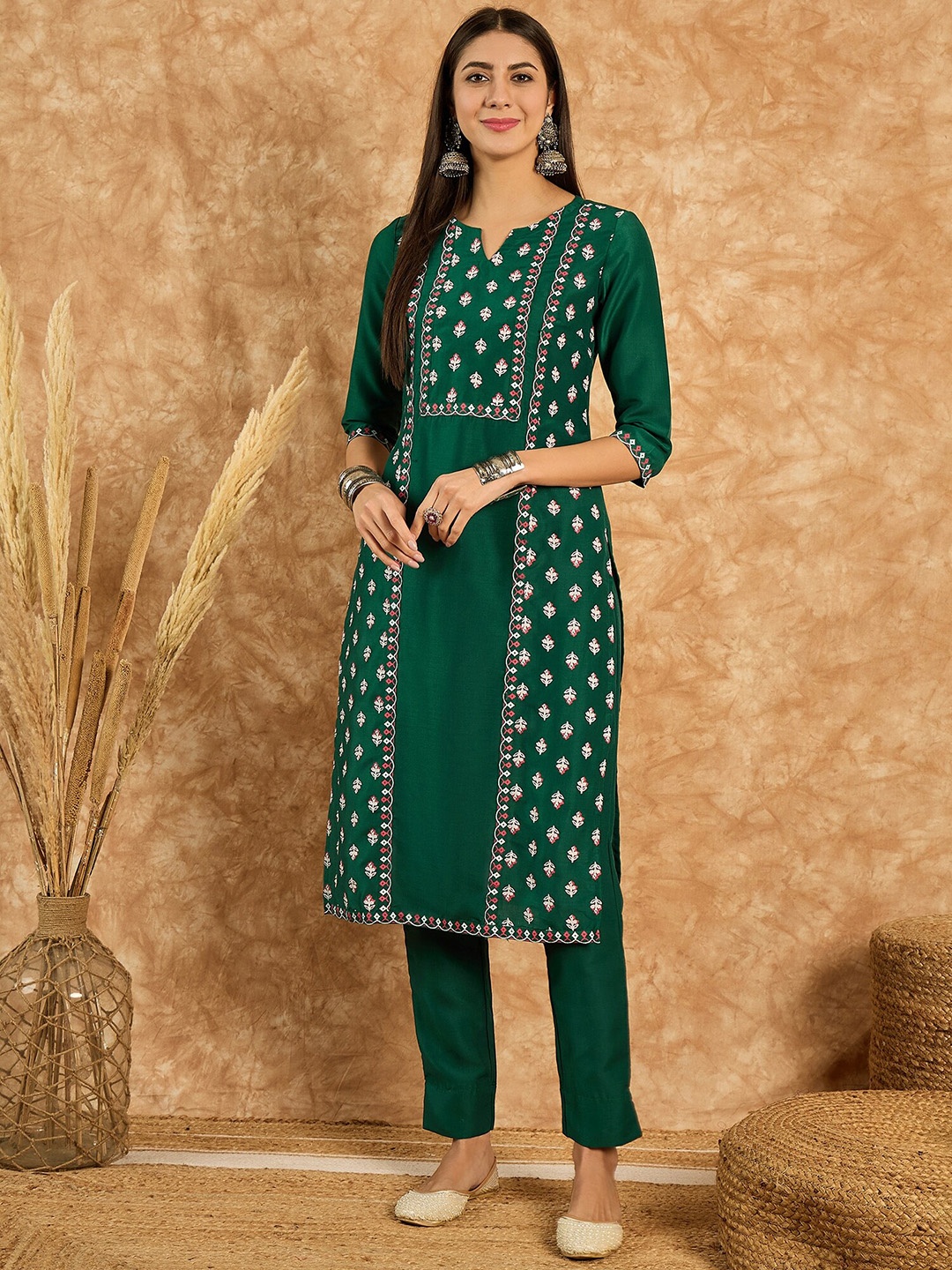 

KALINI Notched Neck Ethnic Printed Straight Kurta with Trouser, Green