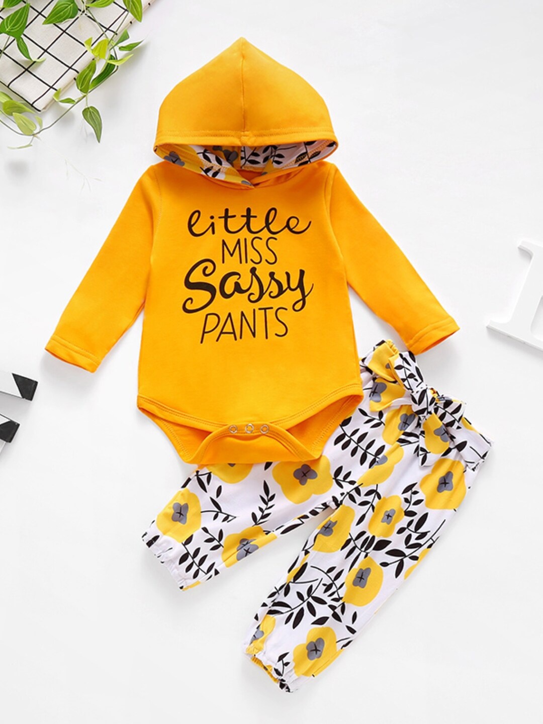 

StyleCast Infant Girls Printed Hooded Top with Trousers, Yellow