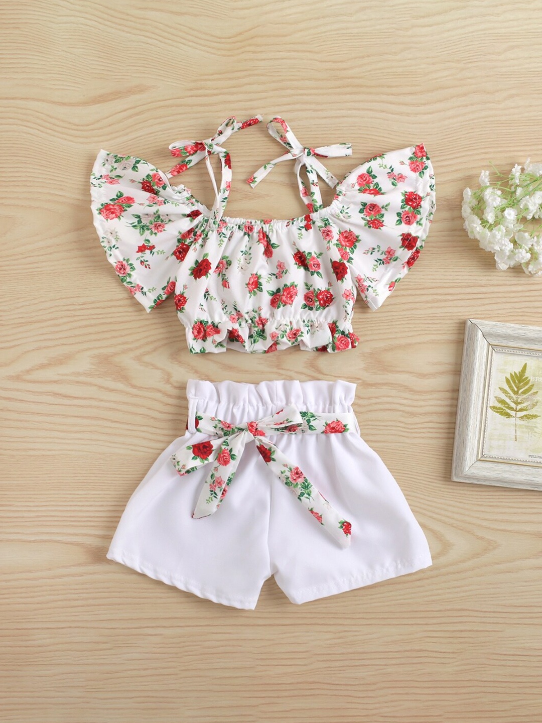 

StyleCast White Girls Printed Flared Sleeves Top With Shorts