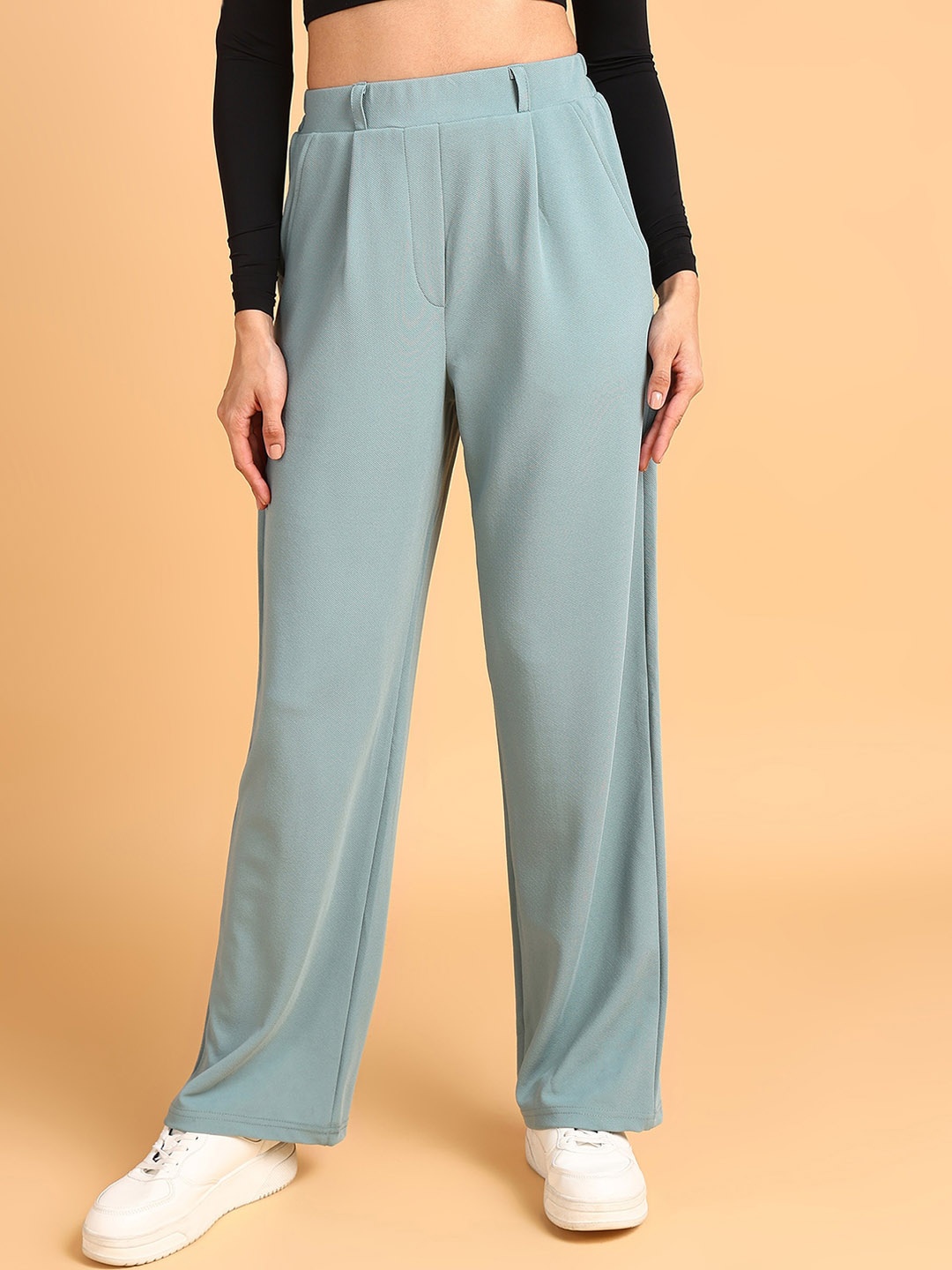 

The Roadster Lifestyle Co Women Loose Fit Pleated Korean Pants, Green