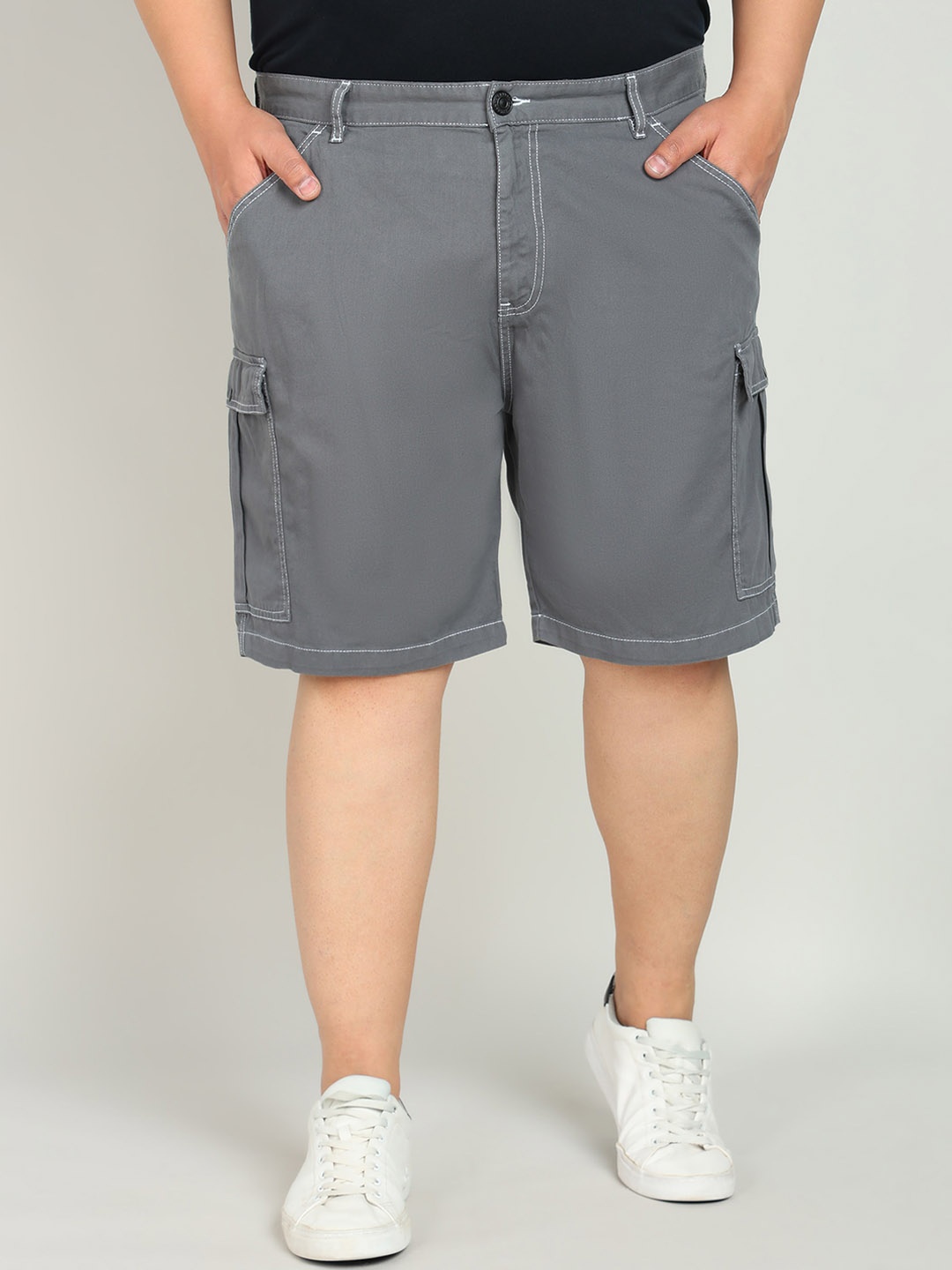 

Bene Kleed Plus Men Relax Fit Cargo Shorts With Contrast Stitch, Grey