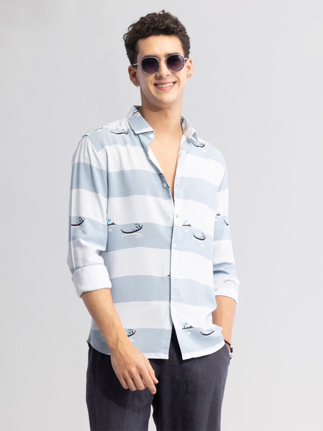 

Snitch Blue & White Horizontal Striped Classic Slim Fit Opaque Casual Shirt